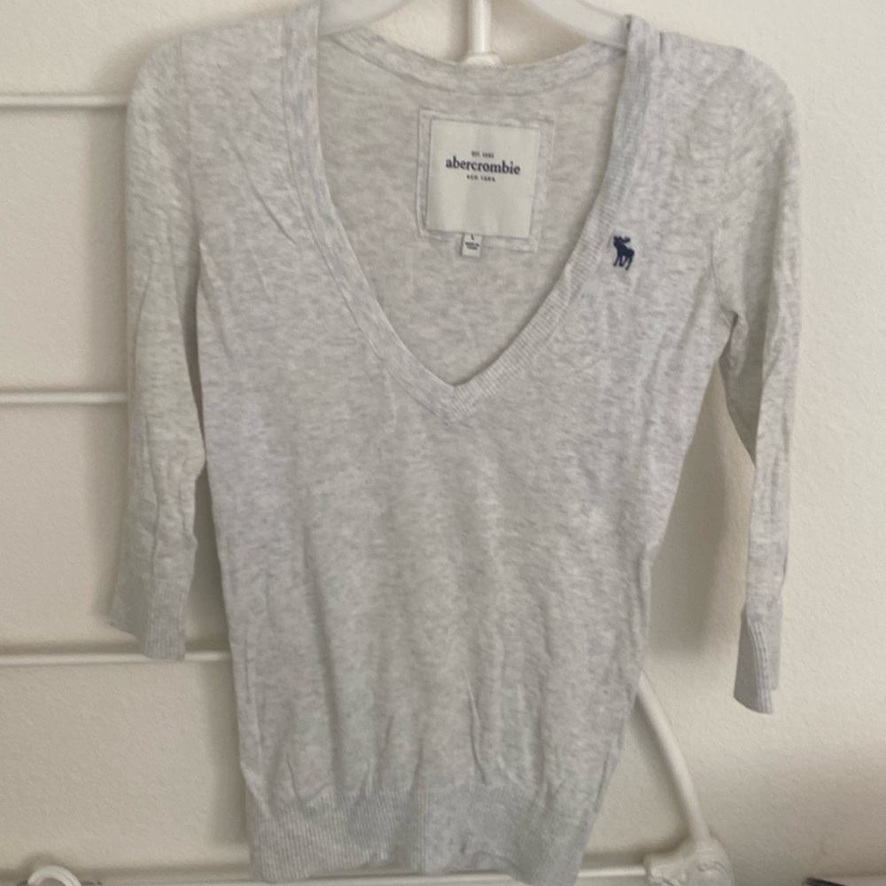 Abercrombie & Fitch Sweater Gray & White SZ L NWOT